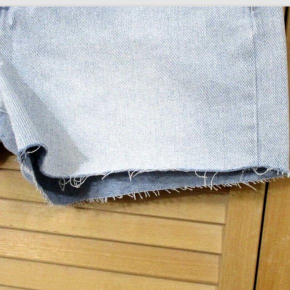 Blank NYC The Fulton Roll Up Frayed Hem Denim Short Size 28 - Picture 6 of 8